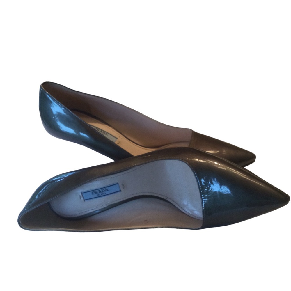 Prada Silver/Gray Patent Leather Silver Heeled Pumps Size 40